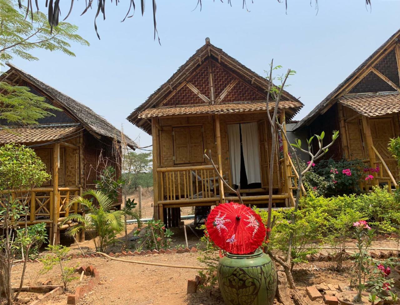 Bamboo House Apartamento Bagan Exterior foto